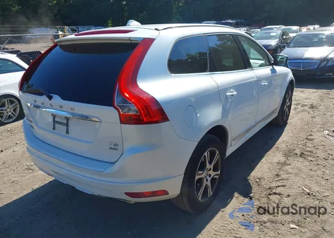 2015 Volvo Xc60 T6 из США, поврежденный, VIN YV4902RB7F2595396